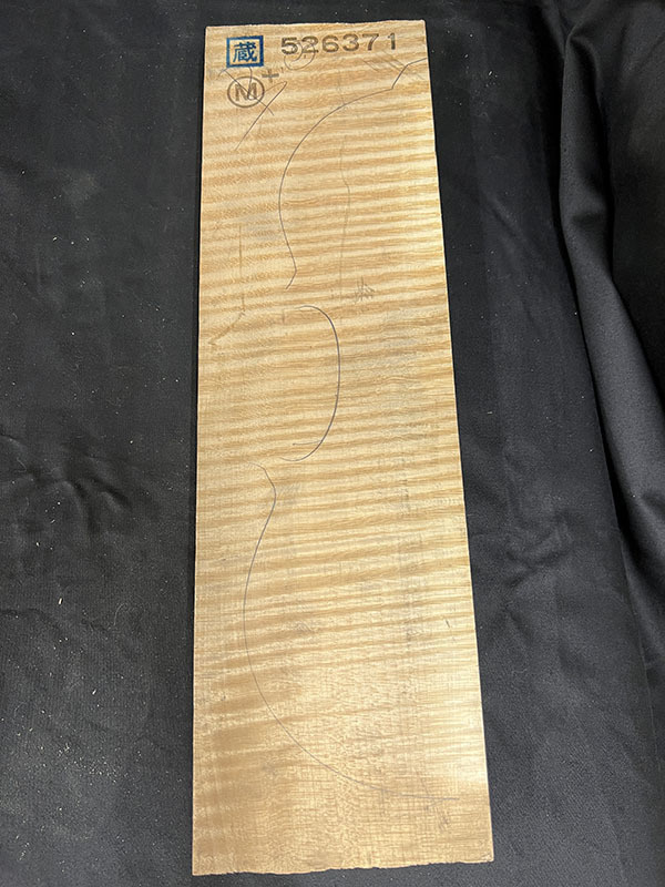 メープル裏板表面