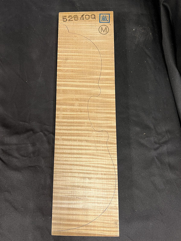 メープル裏板表面