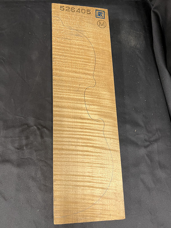 メープル裏板表面