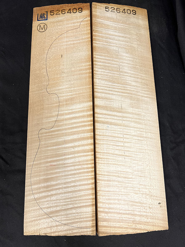 メープル裏板表面