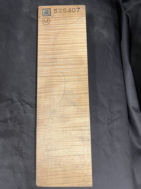 メープル裏板表面