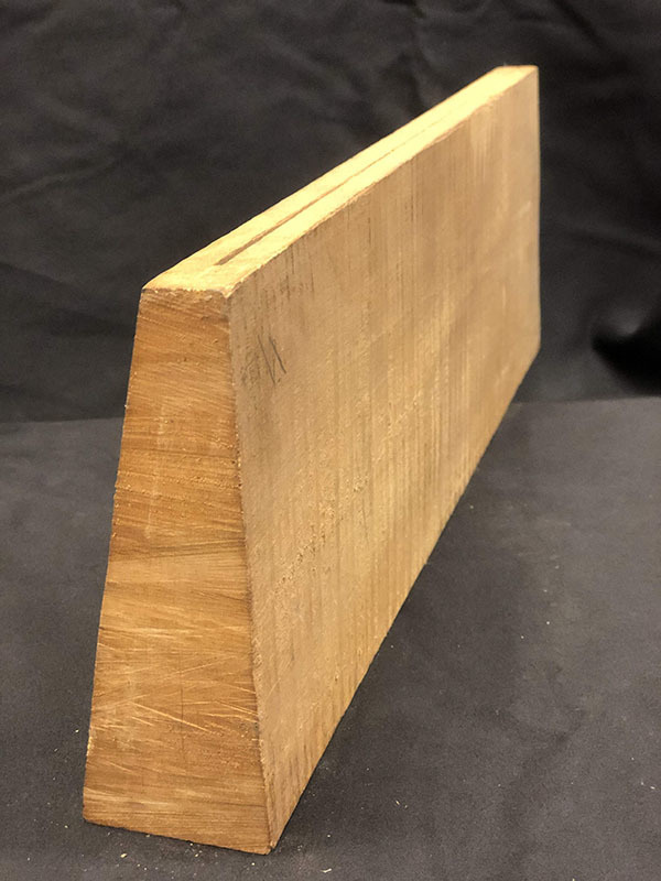 メープル裏板断面図