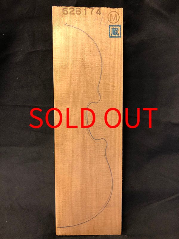 スプルース表板表面