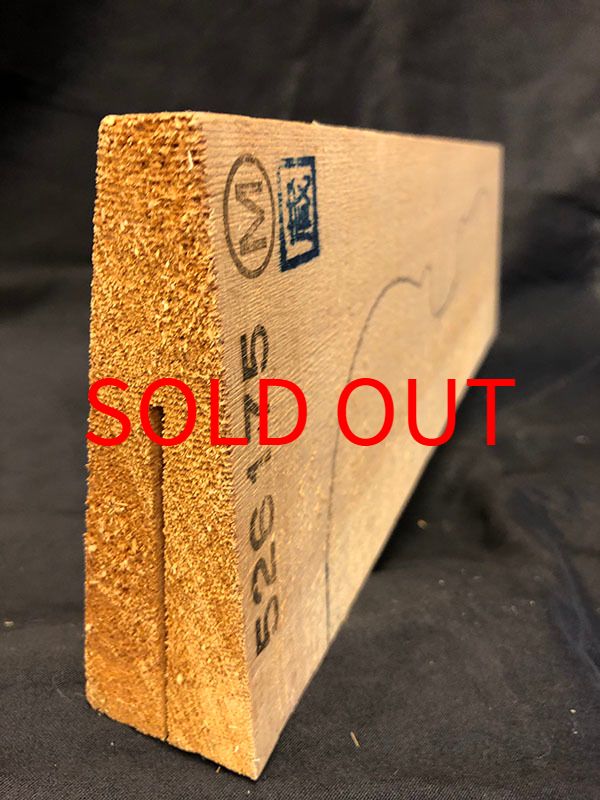 スプルース表板断面図