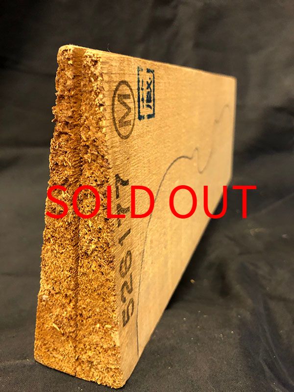 スプルース表板断面図