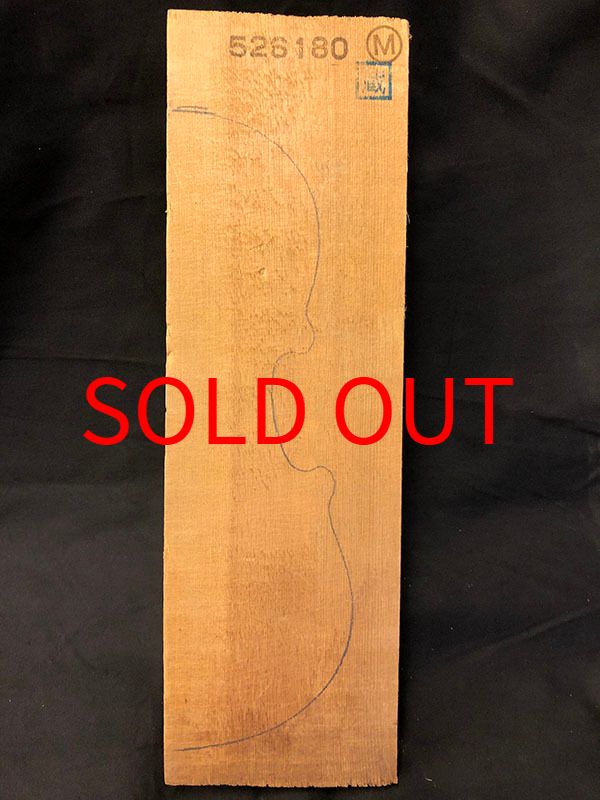 スプルース表板表面