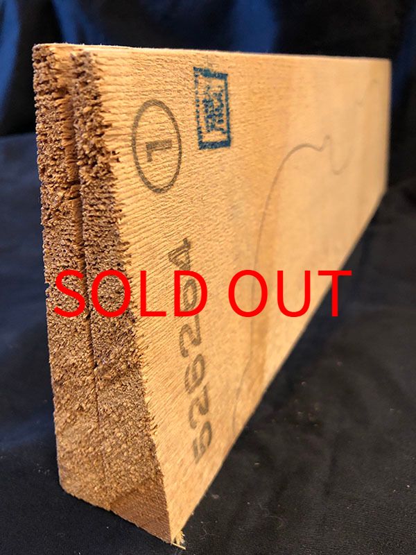 スプルース表板断面図