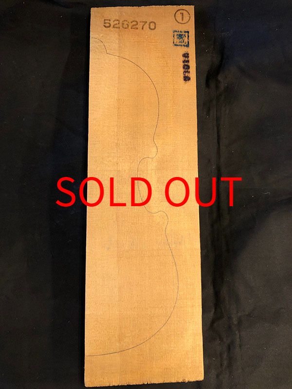 スプルース表板表面