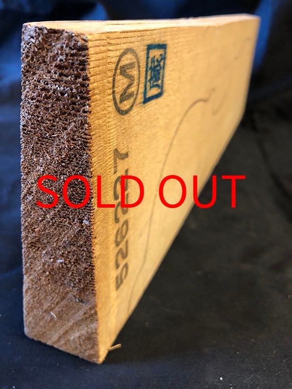 スプルース表板断面図