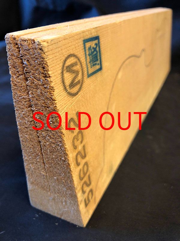 スプルース表板断面図