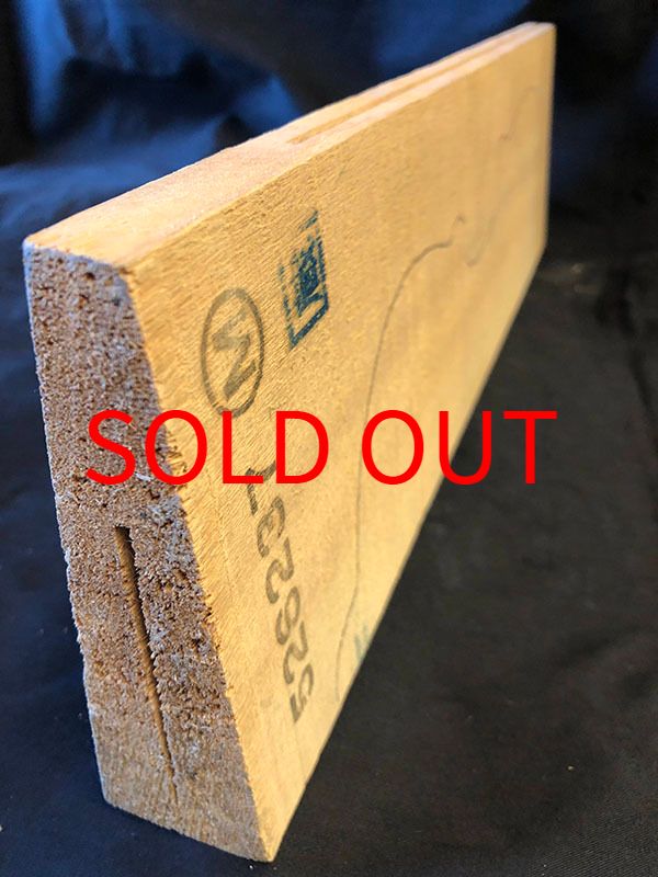 スプルース表板断面図