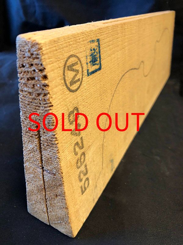 スプルース表板断面図