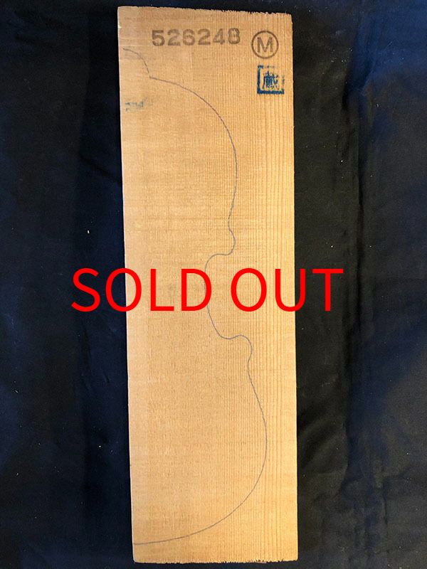 スプルース表板表面