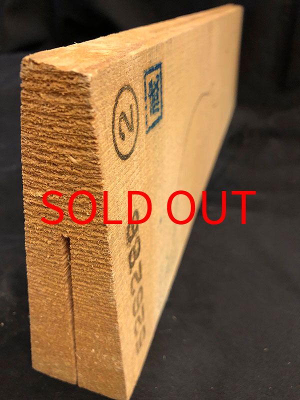 スプルース表板断面図