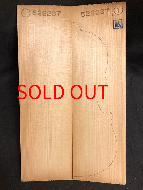 スプルース表板表面