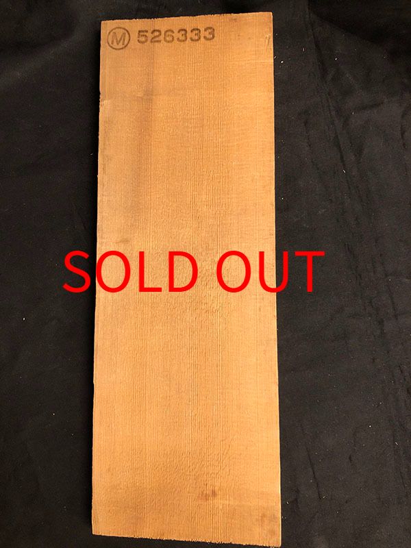 スプルース表板表面