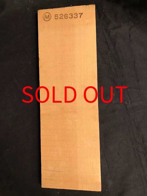 スプルース表板表面