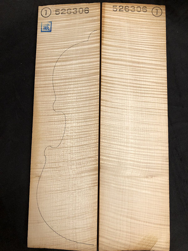 メープル裏板表面