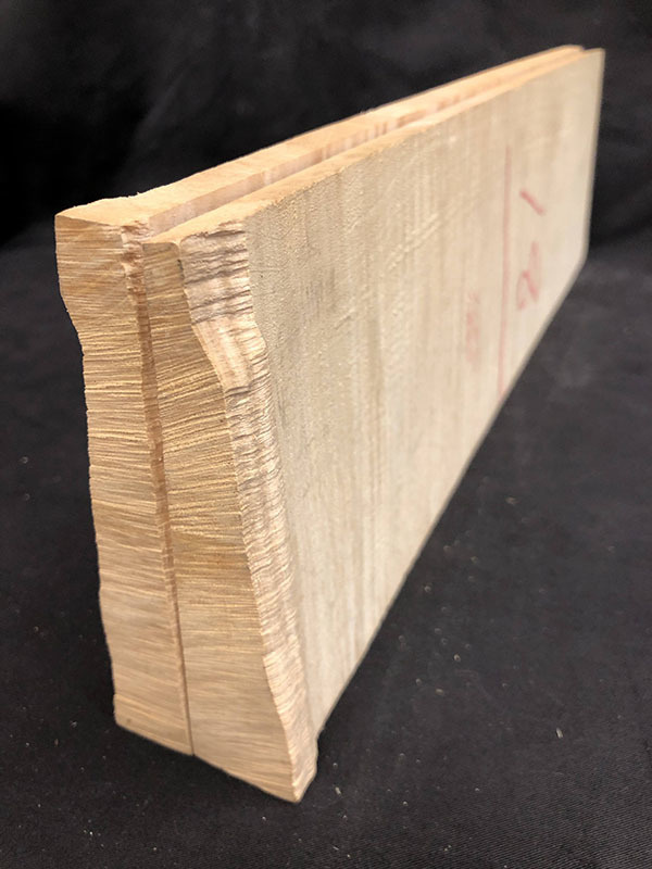 メープル裏板断面図