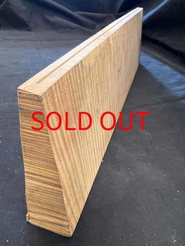 メープル裏板断面図