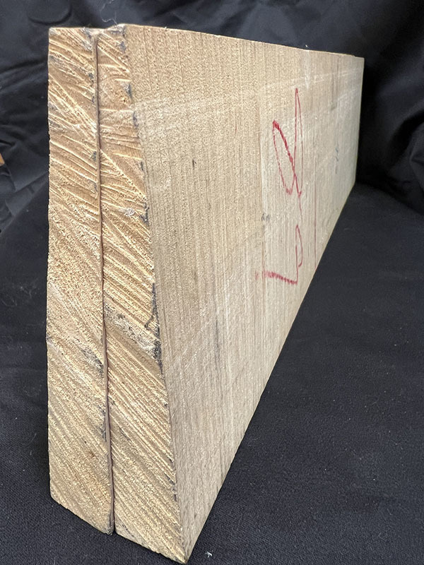 メープル裏板断面図