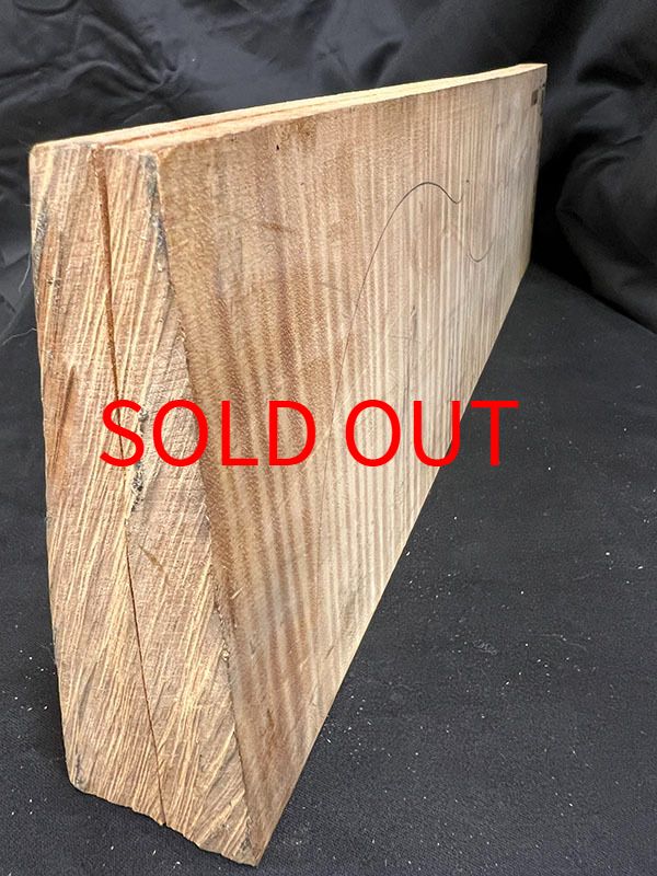 メープル裏板断面図